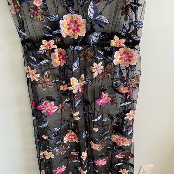 LuLaRoe Deanne II Maxi Sheer Overlay Embroidered Floral Dress - Size M - Picture 4 of 6